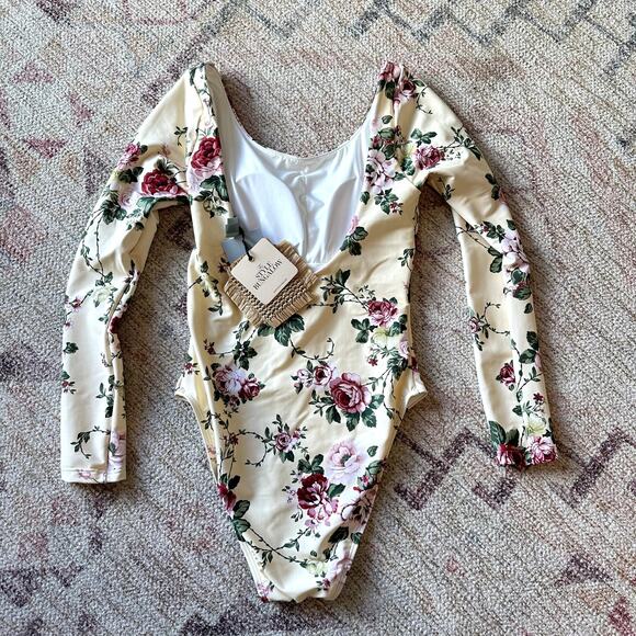 NWT ANTONIO MELANI Long Sleeve Floral Swimsuit Size XS Luxe Classic Vacation - Picture 2 of 5
